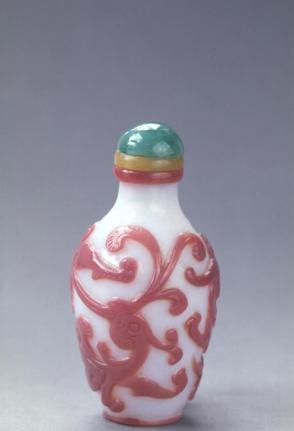 Snuff bottle: Kylin and another fabulous creature