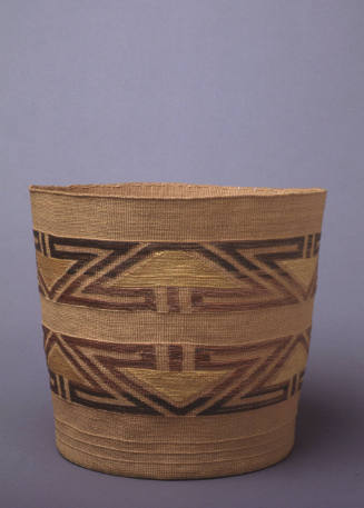 Kadádzaa yéit (berry basket)