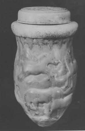 Gourd cricket cage with ivory cover