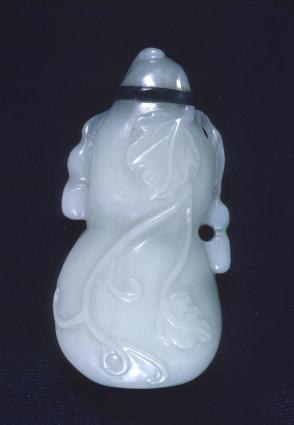 Snuff bottle: Double-Gourd with Vines and Small Gourds