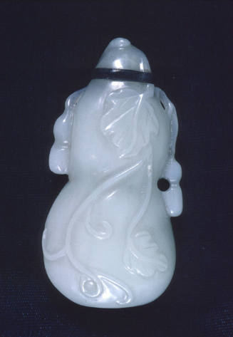Snuff bottle: Double-Gourd with Vines and Small Gourds