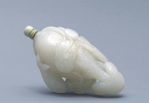 Snuff bottle: Two Fish and Lotus Leaves