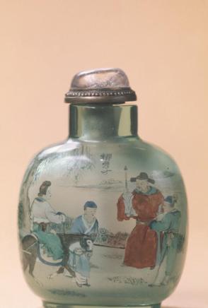 Snuff bottle:  Scenes from Life of Liu Hsui-t s'ai