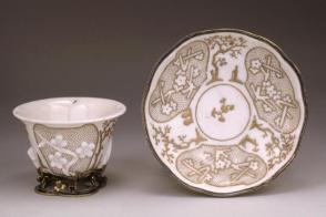 Tea bowl and saucer