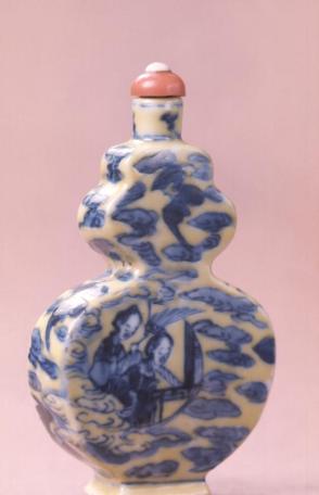 Snuff bottle:  Two Ladies and Two Taoist Immortals
