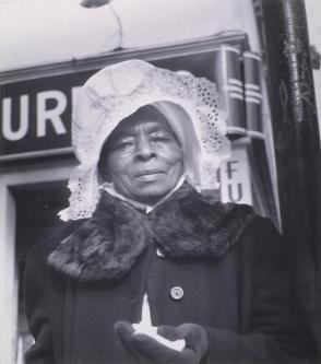 Sunbonnet Lady, Fillmore Street, San Francisco