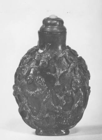 Snuff bottle: Children Playing among Trees