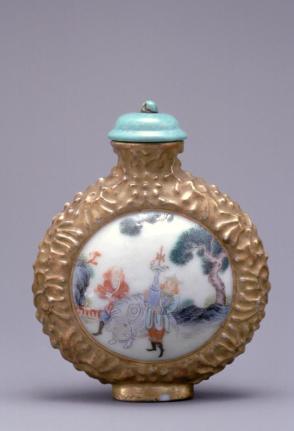 Snuff bottle with baman jinbao (Barbarians Bearing Tribute)