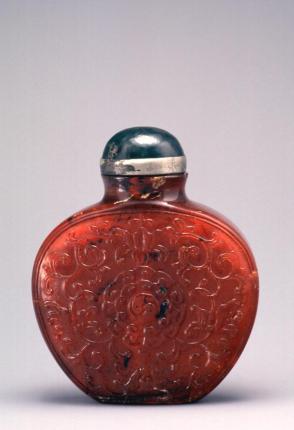 Snuff bottle:  Yin-Yang Design within Lotus and Vines