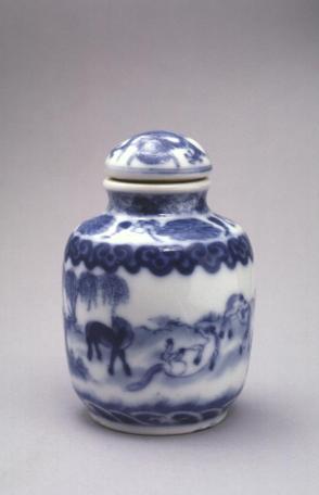 Snuff bottle:  Eight Symbolic Horses of Emperor Wang-mu