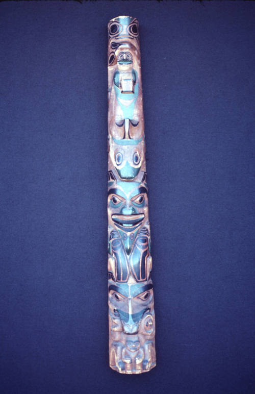 Model Totem Pole