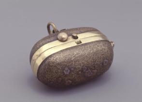 Netsuke Flint Box