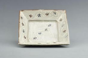 Plate with decoration