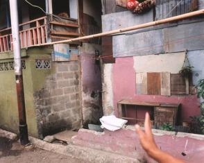 In an Alley near the Banjir Canal, Jakarta