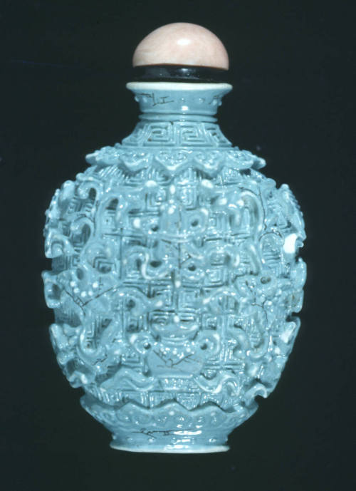 Snuff bottle:  Eight Buddhist Emblems