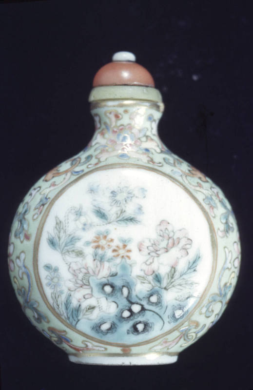 Snuff bottle:  Two Medallions with Flowers and Rocks
