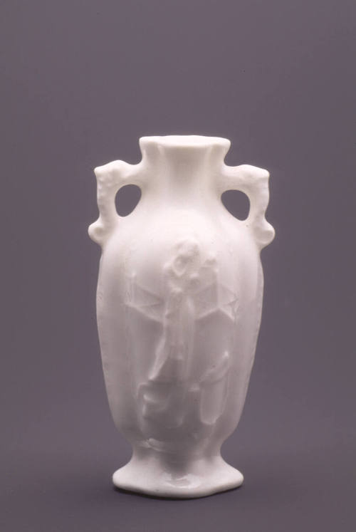 Bottle-shaped vase