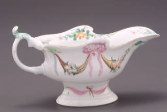 Sauce boat