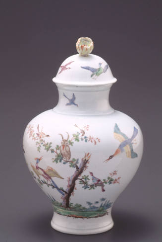 Vase and lid