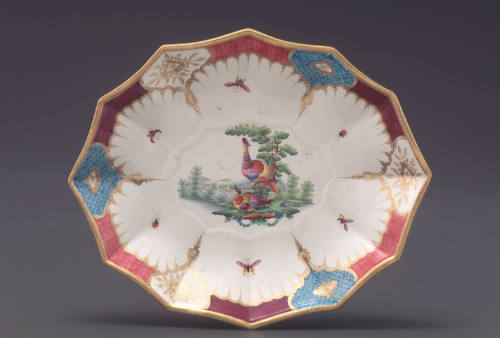 Oval dish