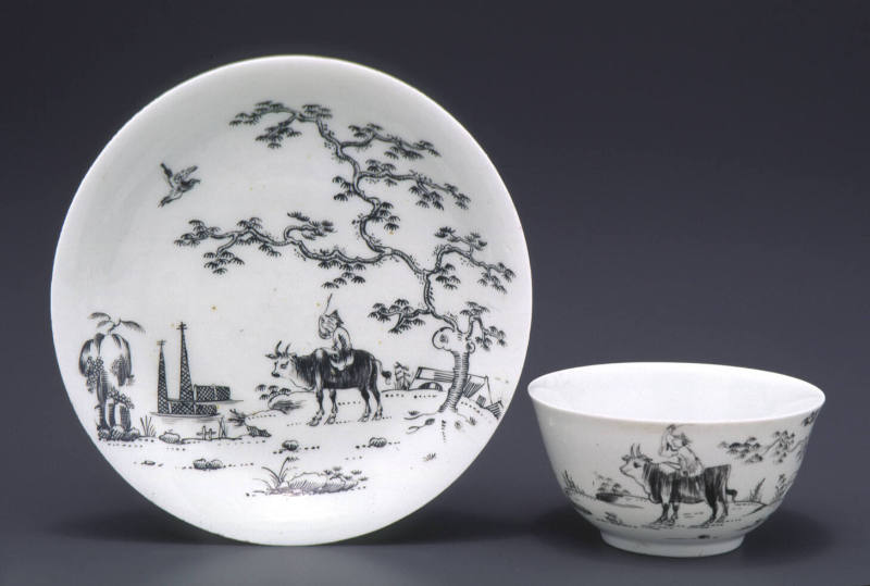 Tea bowl and saucer