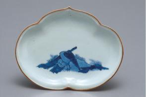 Lobed plate