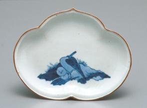 Lobed plate