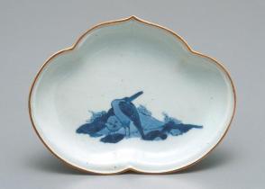 Lobed plate