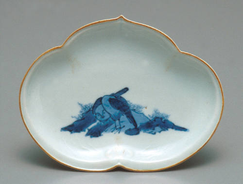 Lobed plate