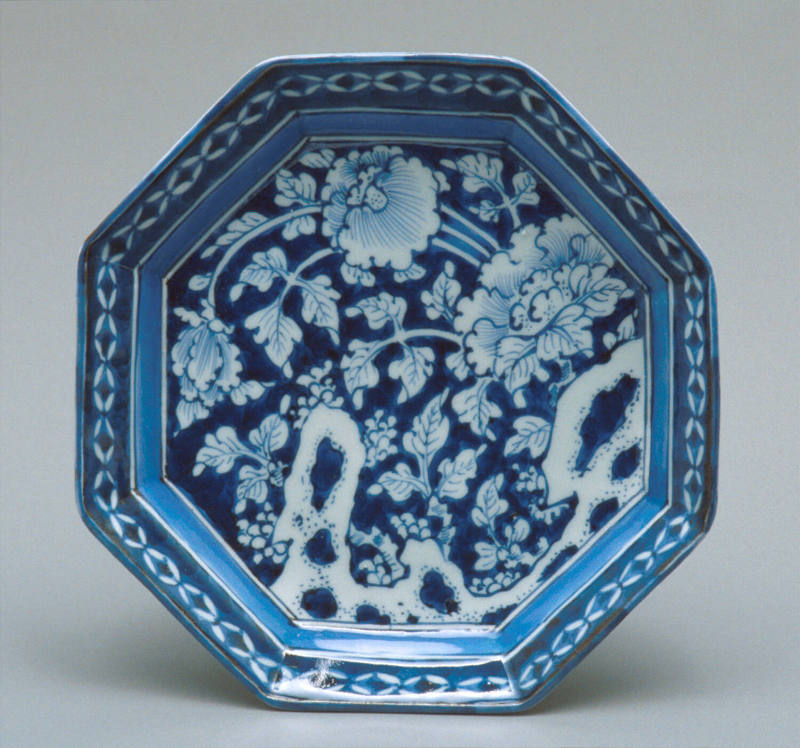 Octagonal plate
