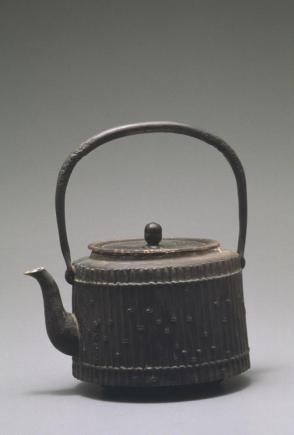 Iron tea kettle