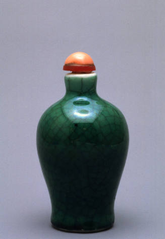 Snuff bottle
