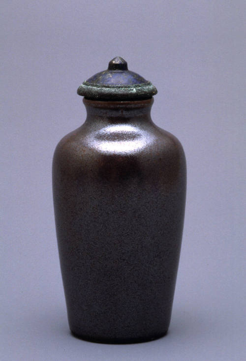 Snuff bottle