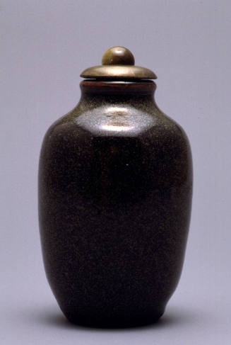 Snuff bottle
