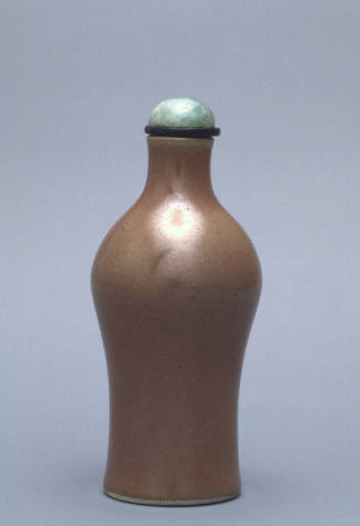 Snuff bottle