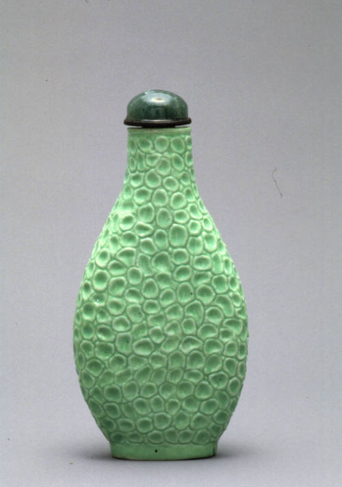 Snuff bottle