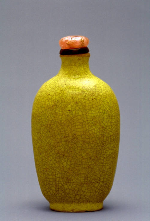 Snuff bottle