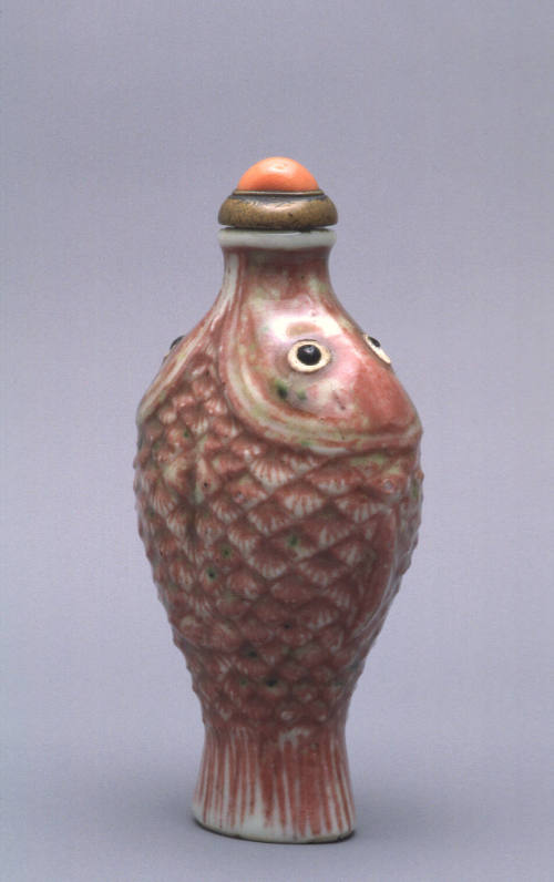 Snuff bottle