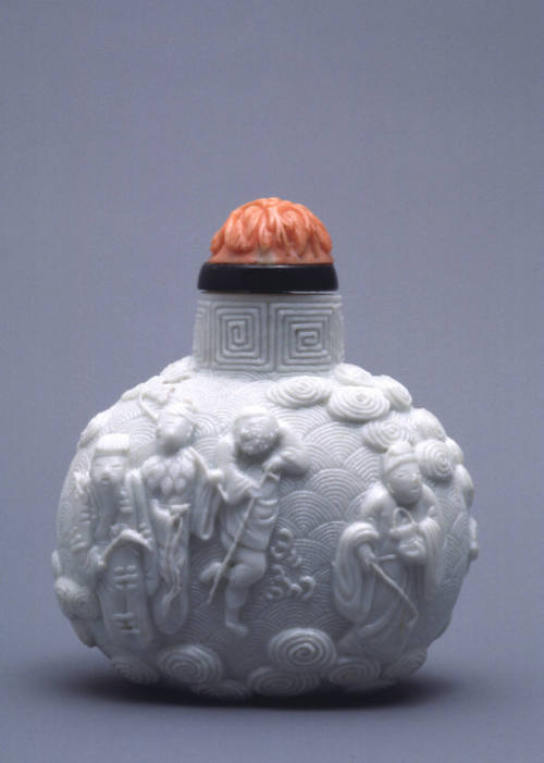 Snuff bottle