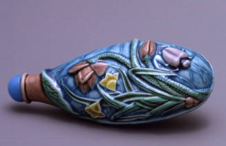 Snuff bottle