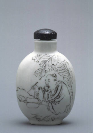 Snuff bottle