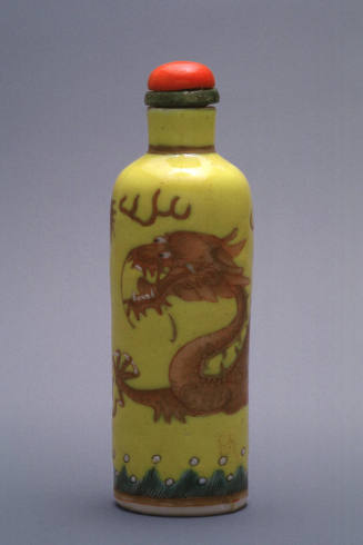 Snuff bottle
