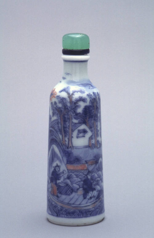 Snuff bottle