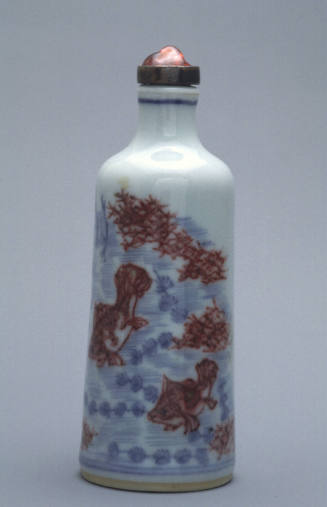 Snuff bottle