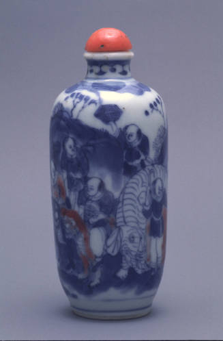 Snuff bottle