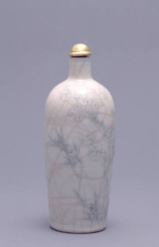 Snuff bottle