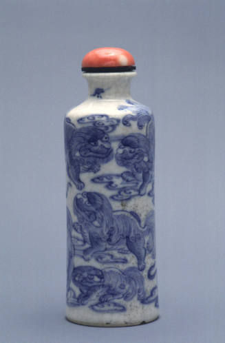 Snuff bottle