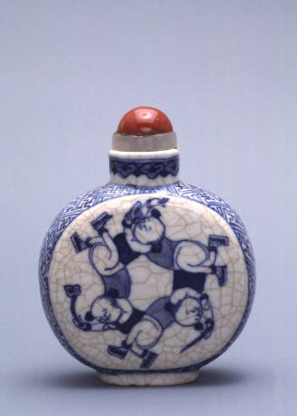 Snuff bottle