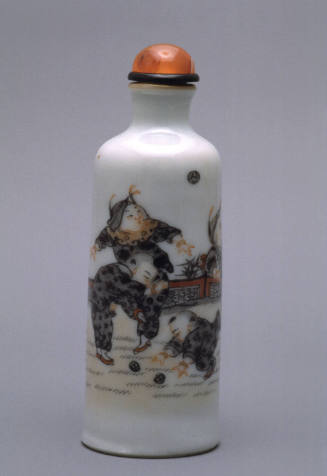 Snuff bottle