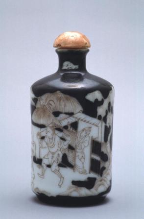 Snuff bottle